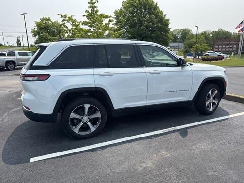 2022 Jeep Grand Cherokee 4xe Base