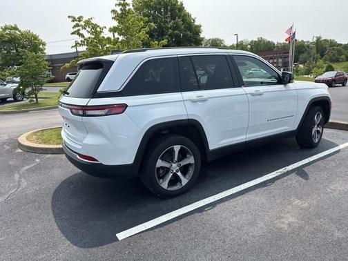 2022 Jeep Grand Cherokee 4xe Base