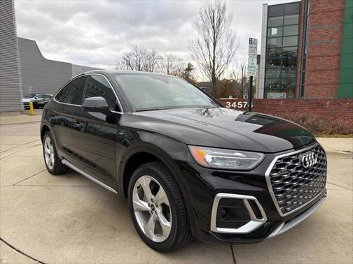 2023 Audi Q5 Sportback Premium Plus 45 TFSI S line quattro S tronic