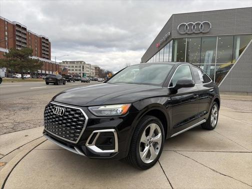2023 Audi Q5 Sportback Premium Plus 45 TFSI S line quattro S tronic
