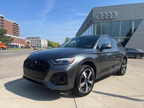 2022 Audi Q5 Premium Plus 45 TFSI S line quattro S tronic