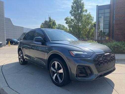 2022 Audi Q5 Premium Plus 45 TFSI S line quattro S tronic