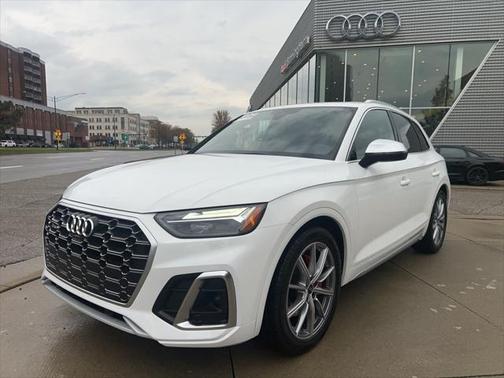 2024 Audi SQ5 Premium Plus TFSI quattro Tiptronic