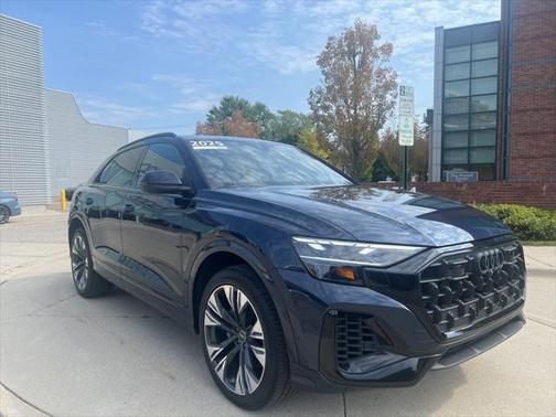 2025 Audi Q8 Premium 55 TFSI quattro