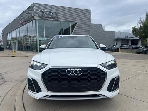 2022 Audi Q5 Premium Plus 45 TFSI S line quattro S tronic