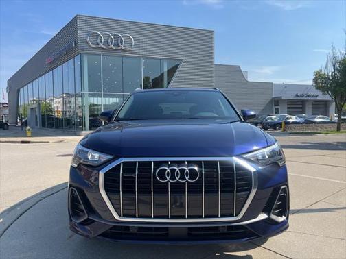 2022 Audi Q3 Premium 45 TFSI S line quattro Tiptronic