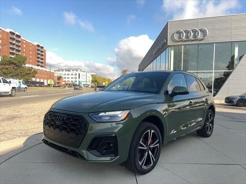 2025 Audi Q5 Premium Plus 45 TFSI S line quattro S tronic