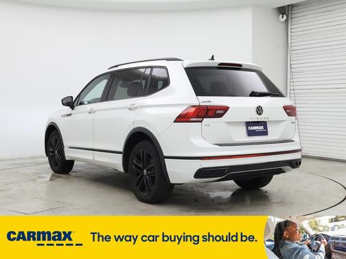2022 Volkswagen Tiguan SE R-Line Black