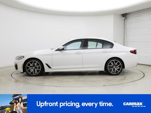 White 2023 BMW 540 XI