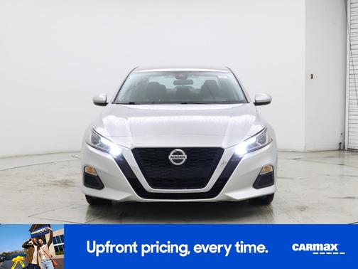2022 Nissan Altima SV