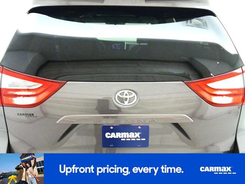 2017 Toyota Sienna XLE Premium