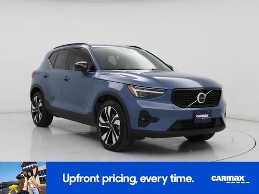 Blue 2024 Volvo XC40 B5 Ultimate Dark Theme