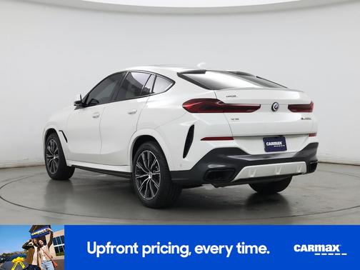 2022 BMW X6 M50i