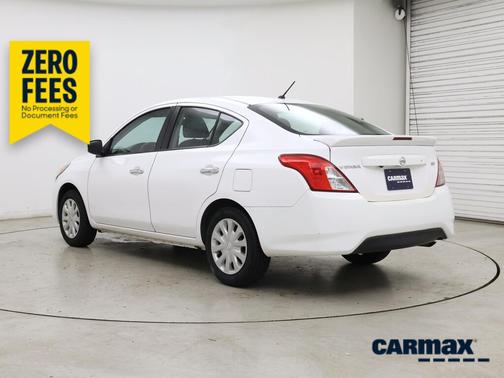 White 2018 Nissan Versa SV
