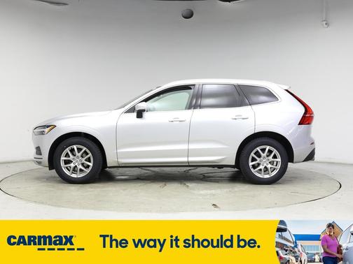 2021 Volvo XC60 T5 Momentum