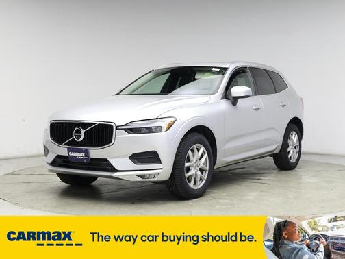 2021 Volvo XC60 T5 Momentum