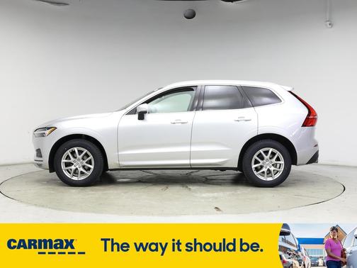 2021 Volvo XC60 T5 Momentum