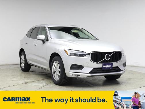 2021 Volvo XC60 T5 Momentum