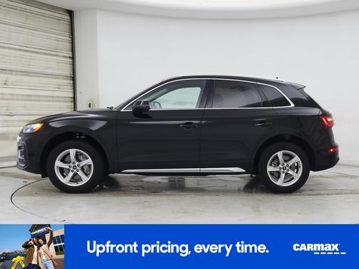 Black 2023 Audi Q5 Premium