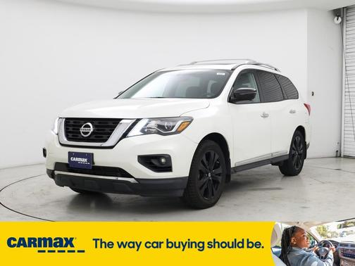 2017 Nissan Pathfinder Platinum