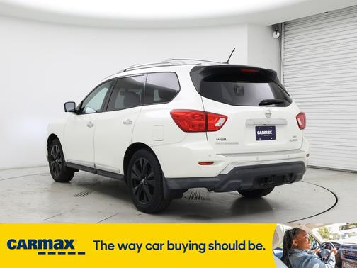 2017 Nissan Pathfinder Platinum