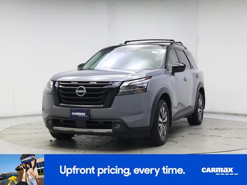 2022 Nissan Pathfinder SL