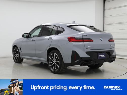 Gray 2022 BMW X4 M40I