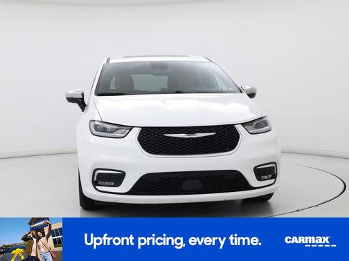 2023 Chrysler Pacifica Hybrid Pinnacle