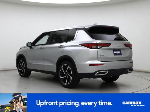 2022 Mitsubishi Outlander ES