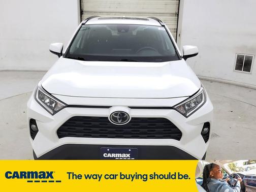 2020 Toyota RAV4 XLE