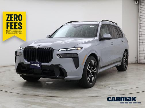 Gray 2025 BMW X7 xDrive40i