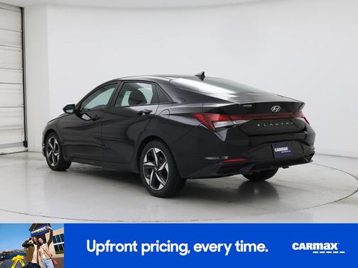 Black 2023 Hyundai ELANTRA SEL