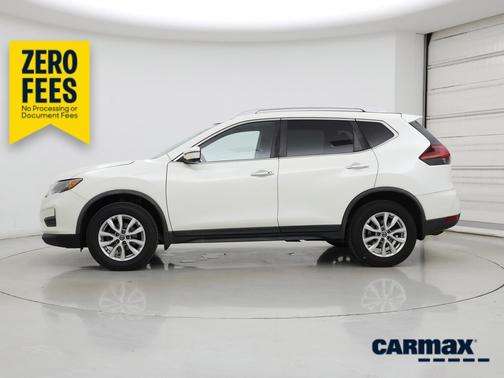 White 2018 Nissan Rogue SV