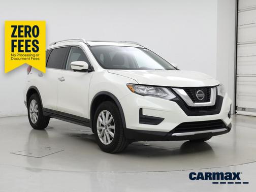 White 2018 Nissan Rogue SV