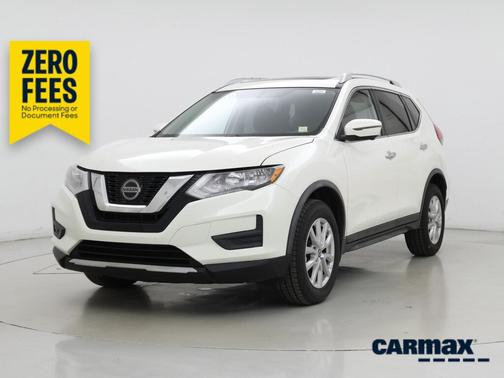White 2018 Nissan Rogue SV