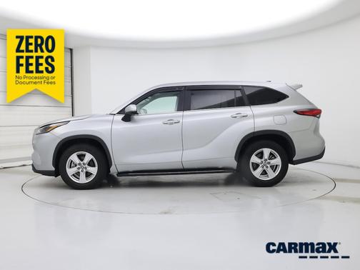 Silver 2023 Toyota Highlander L