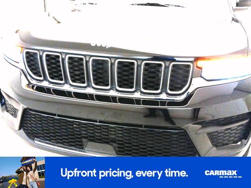2023 Jeep Grand Cherokee Laredo