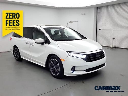 White 2022 Honda Odyssey Elite