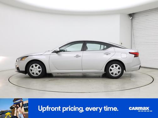 Silver 2022 Nissan Altima S
