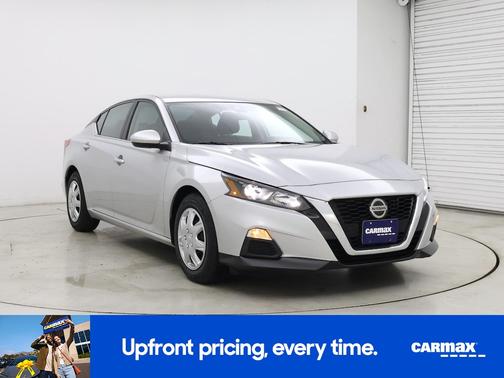 Silver 2022 Nissan Altima S