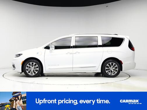 2024 Chrysler Pacifica Hybrid Pinnacle