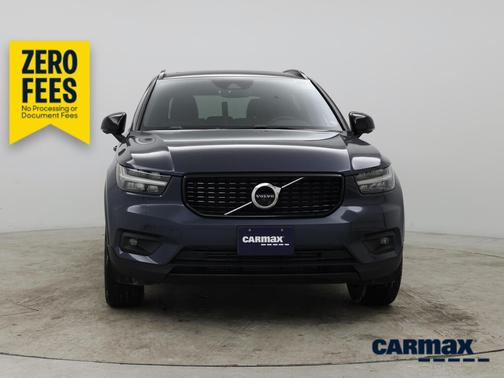 Blue 2022 Volvo XC40 T5 R-Design