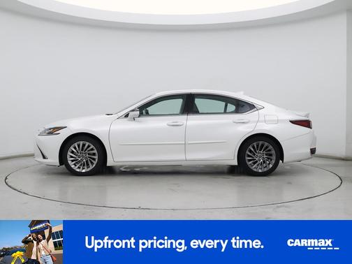 2023 Lexus ES 300h Ultra Luxury