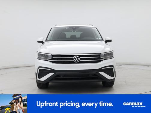 White 2024 Volkswagen Tiguan SE