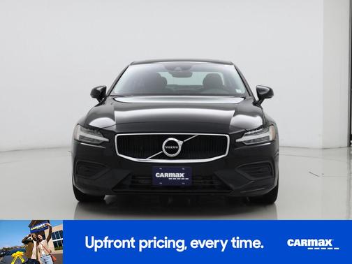 2019 Volvo S60 T5 Momentum