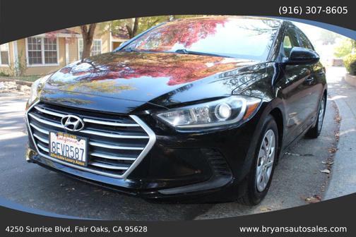 2017 Hyundai ELANTRA SE