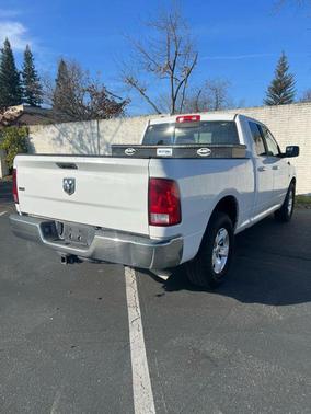 2015 RAM 1500 SLT