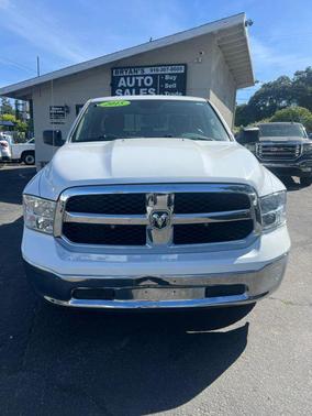 Bright White Clearcoat 2015 RAM 1500 SLT