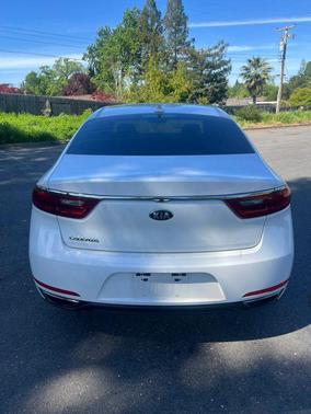 Snow White Pearl 2017 Kia Cadenza Premium