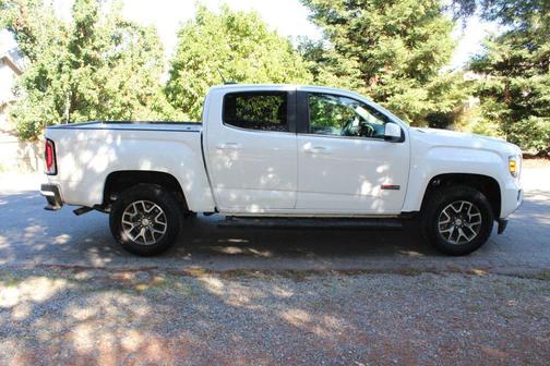 2017 GMC Canyon SLE